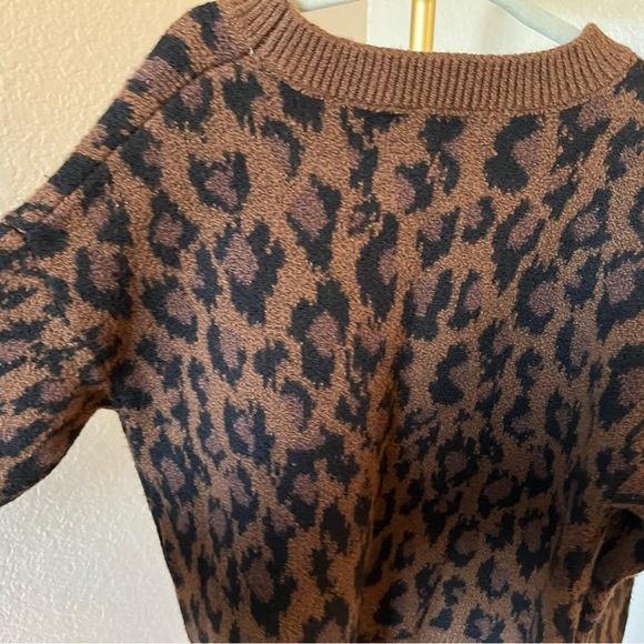 Girls warm leopard sweater - Picture 2 of 4